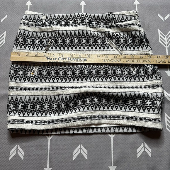 ❌SOLD❌Avec Les Filles Patterned Moto Skirt Aztec Geometric Print Sz 4 MSRP $58 - Picture 5 of 7